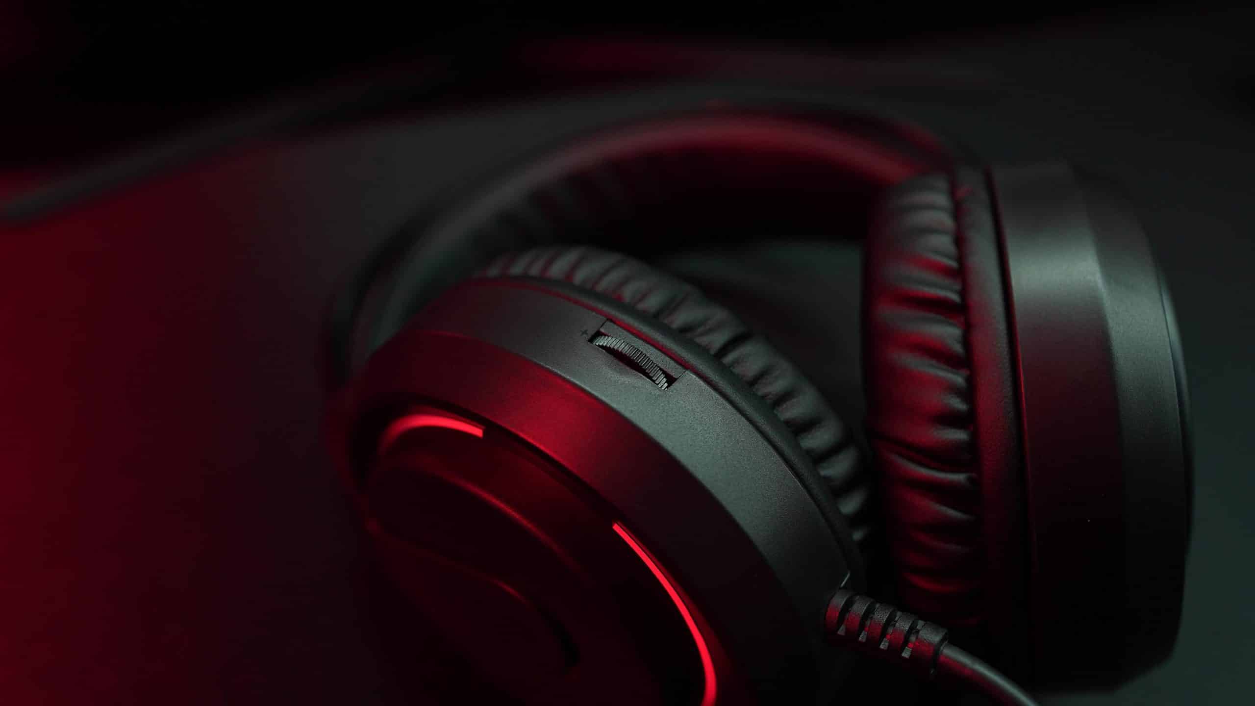 Fantech FLASH HQ53 Lightweight Gaming Headset – Black
