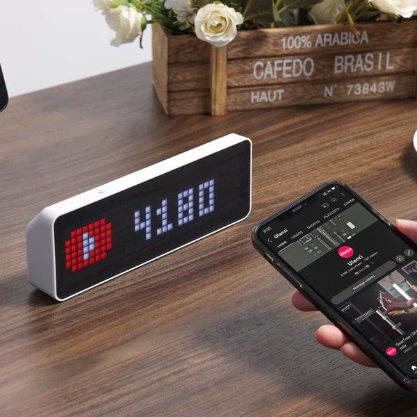 Ulanzi TC001 Smart LED Pixel Clock 2.jpg
